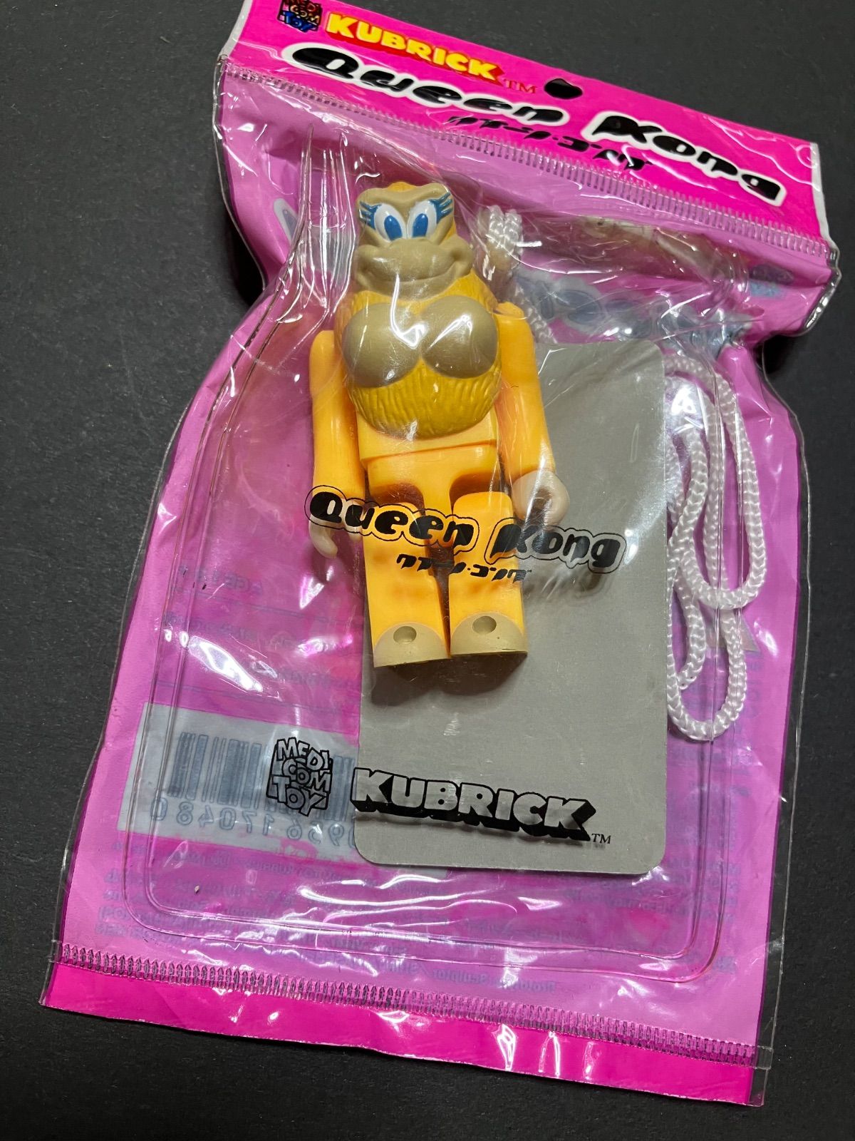 メディコムトイ　QUEEN KONG　クイーンコング　ソフビ　フィギュア　ピンク Queen Kong クイーンコング KUBRICK MEDICOM TOY - メルカリ