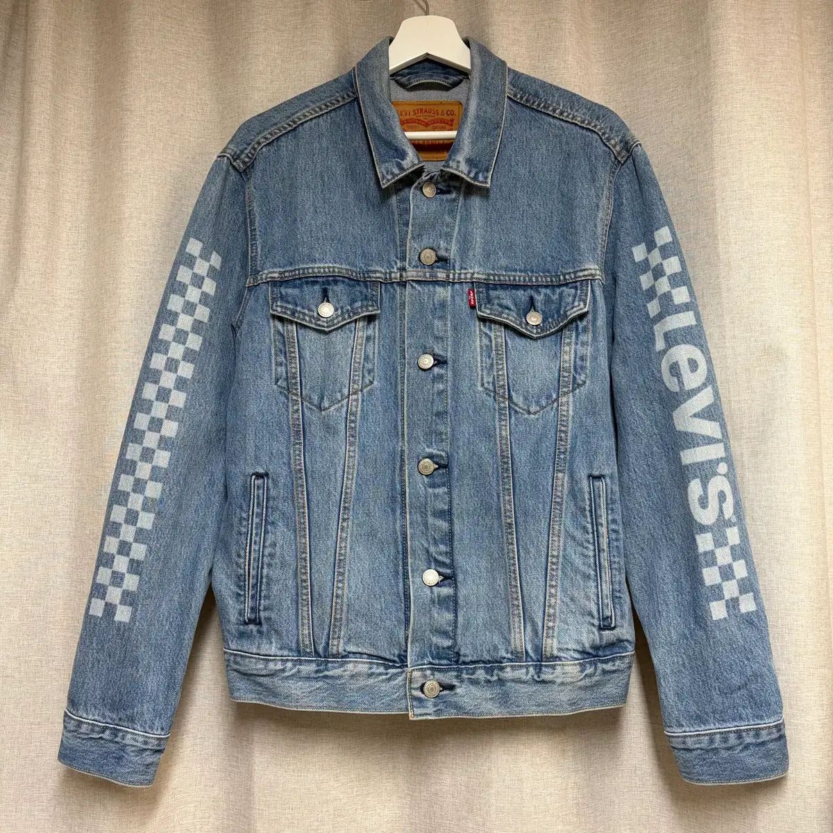 Levi's(リーバイス) チェッカーボード(チェッカーボード) ロゴ(ロゴ) デニム トラッカー(トラッカー) ジャケット(ジャケット) M