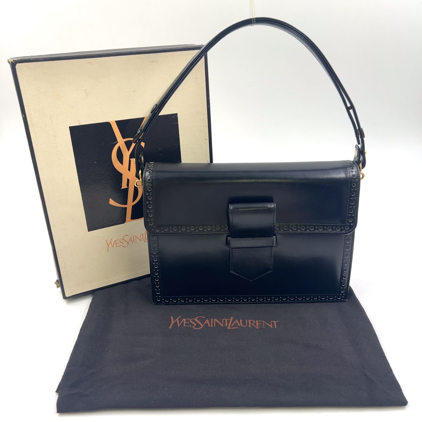 新着】YVES SAINT LAURENT ヴィンテージレザー レザー ブラック ワン