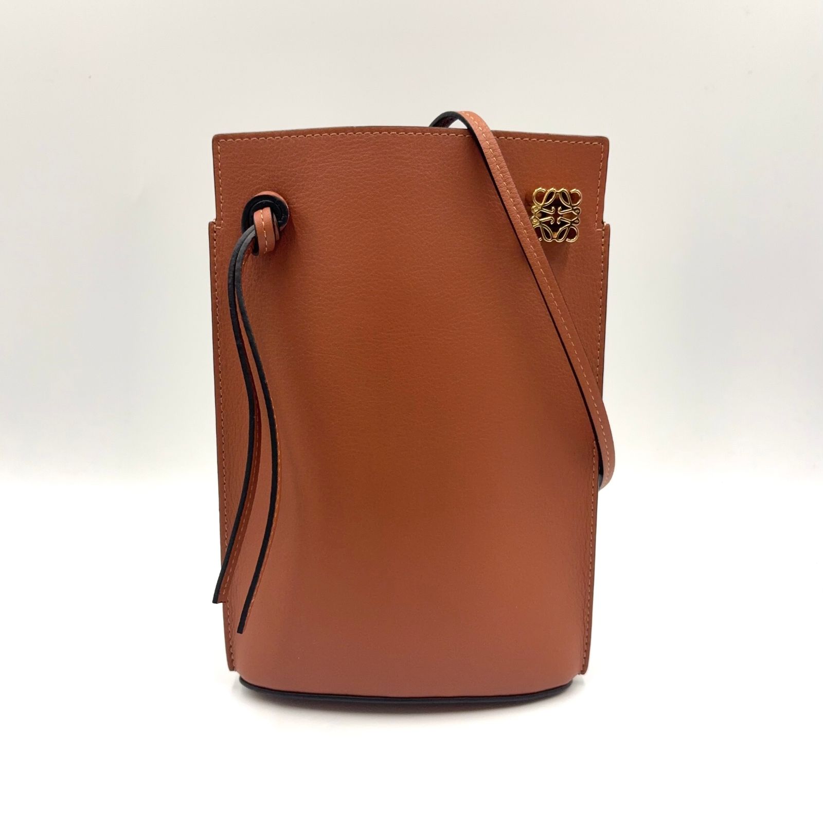 【新着】LOEWE ダイスポケット レザー ブラウン ショルダーバッグ ゴールド
