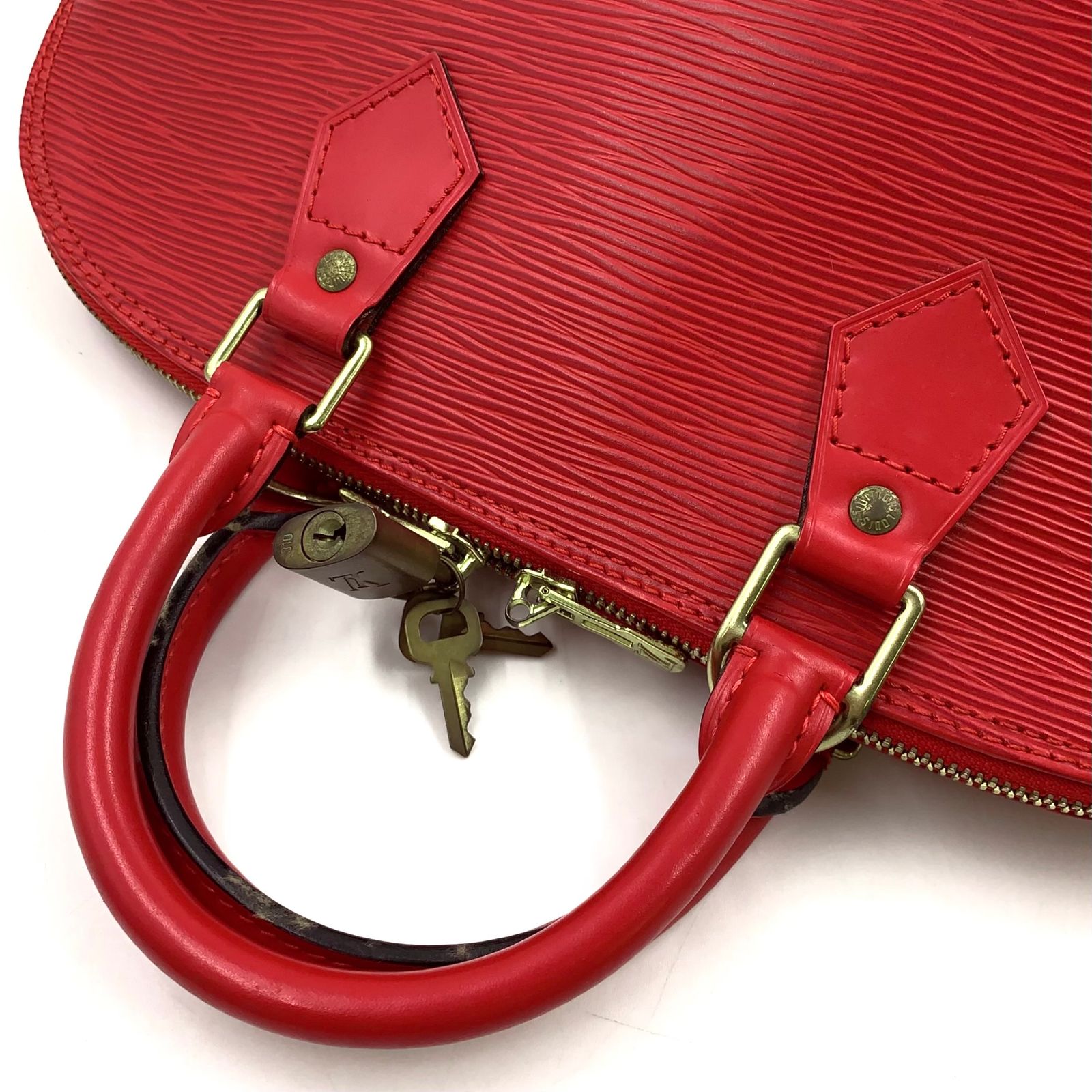 新着】LOUIS VUITTON アルマ エピ エピ カスティリアンレッド レザー