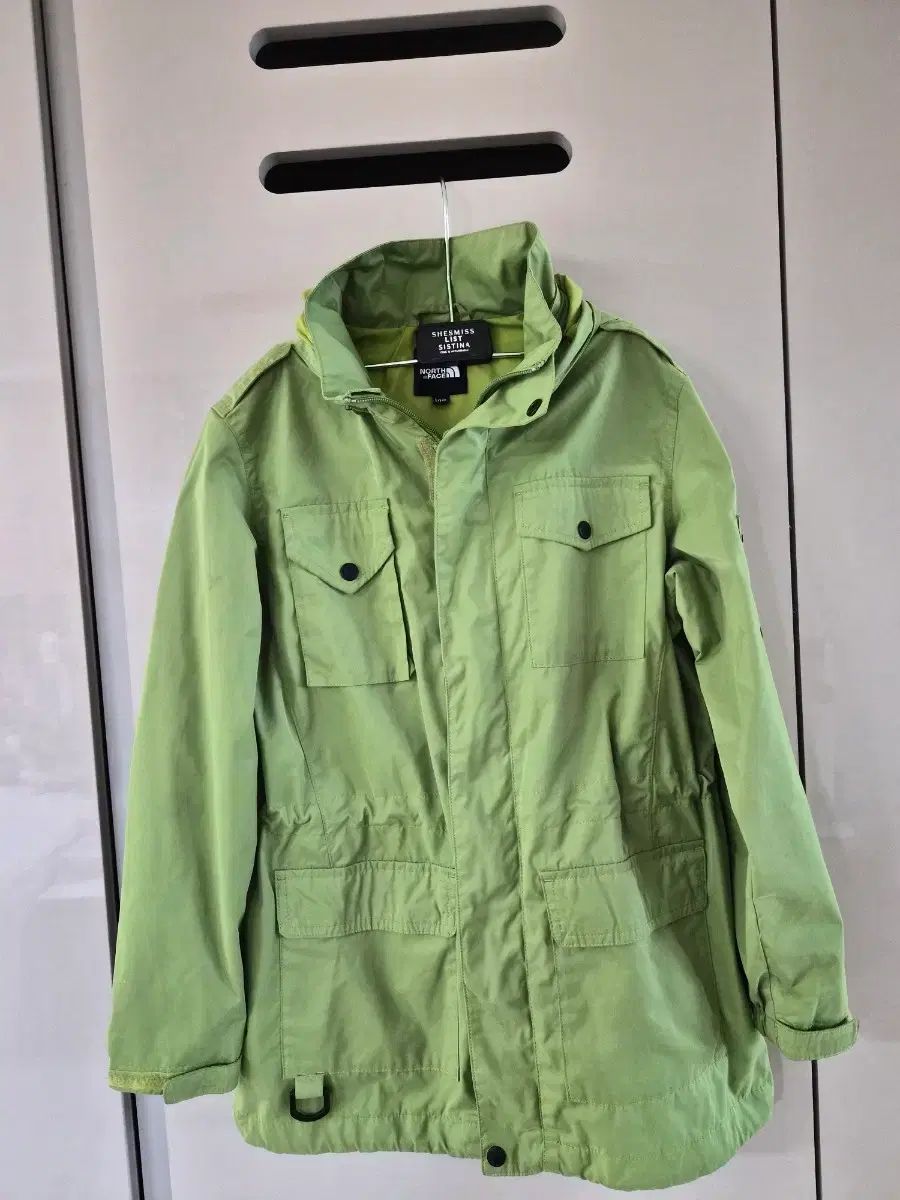 THE NORTH FACE ザノースフェイス キッズ ウィンドブレーカー 140 ライム色
