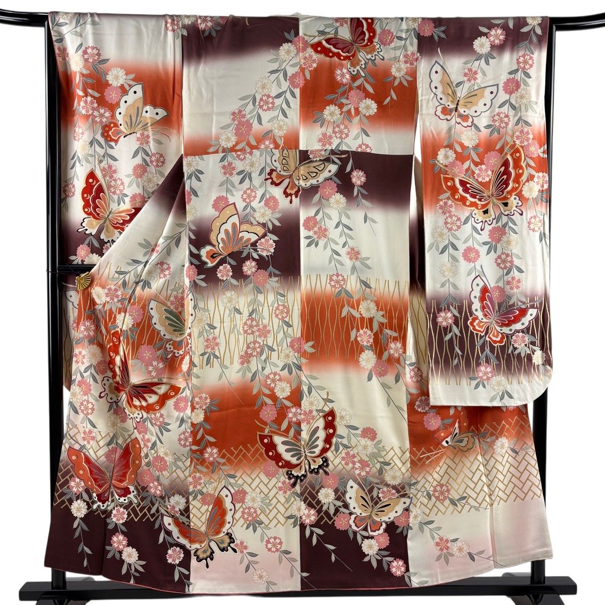 振袖 身丈156cm 裄丈65.5cm M 袷 蝶 枝垂れ桜 金彩 染め分け クリーム 正絹 秀品 【中古】
