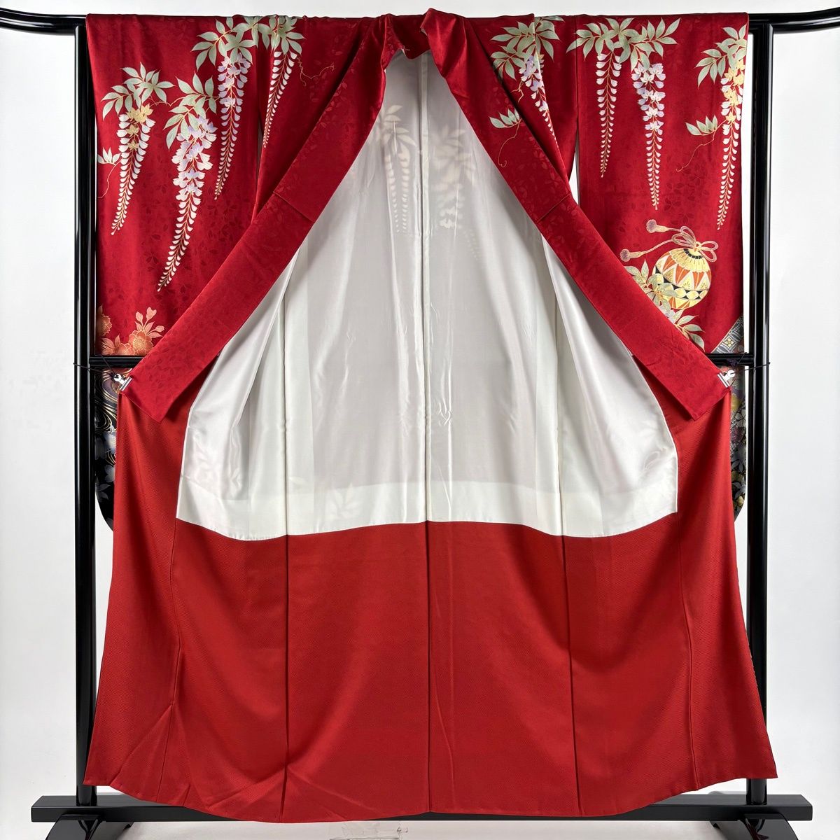 振袖 身丈157cm 裄丈64cm M 袷 鈴 藤 金糸 金彩 赤 正絹 秀品 【中古