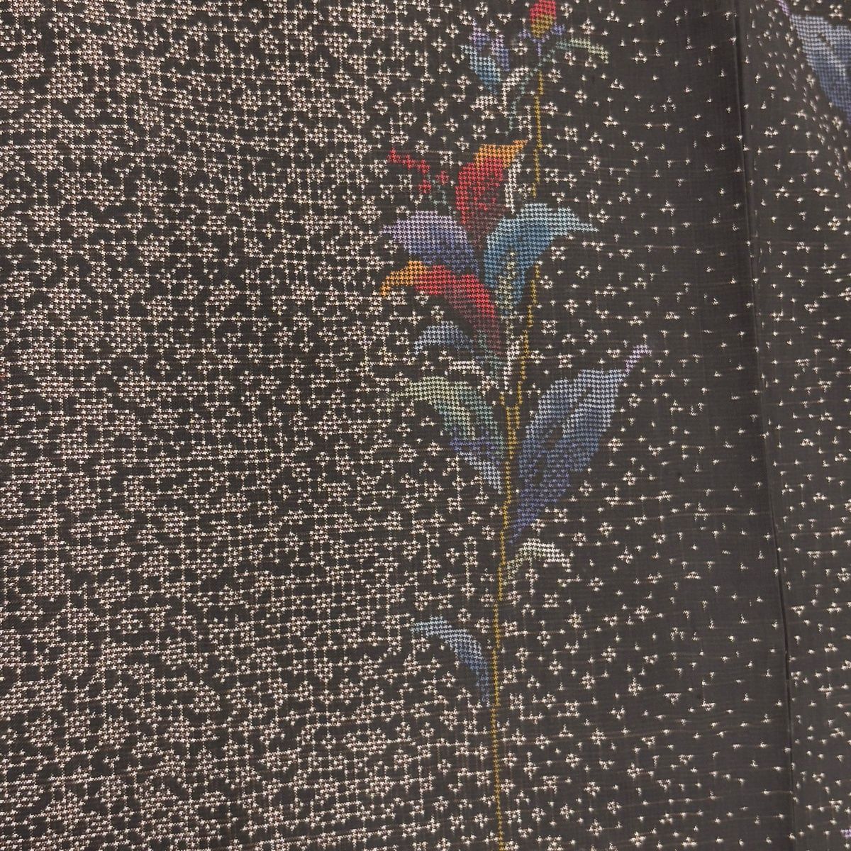 美品】 大島紬 身丈159cm 裄丈63.5cm S 袷 純泥染 証紙 草花 幾何学 焦