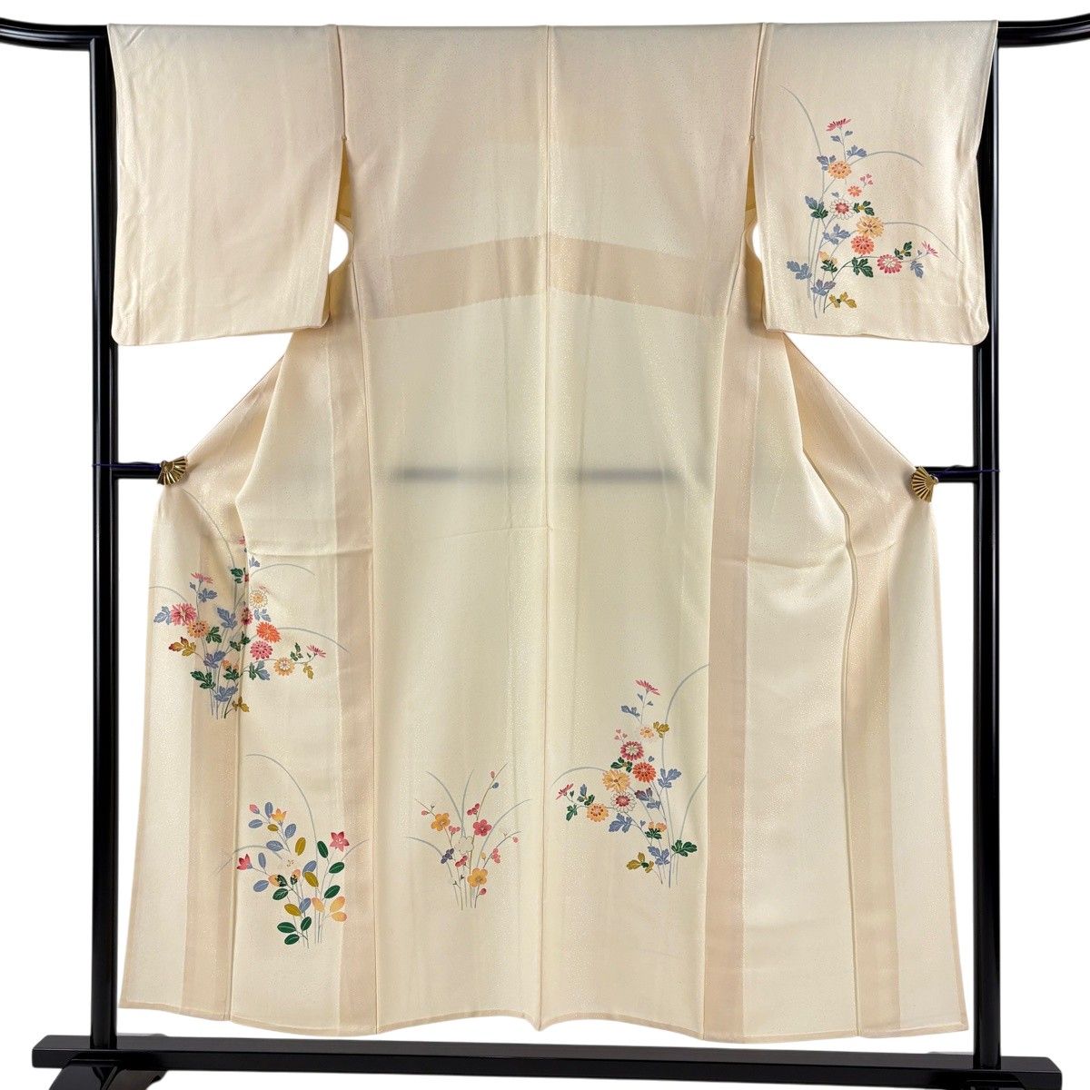 付下げ 身丈151.5cm 裄丈65cm M 単衣 菊 梅 金彩 薄黄 正絹 秀品 【中古】