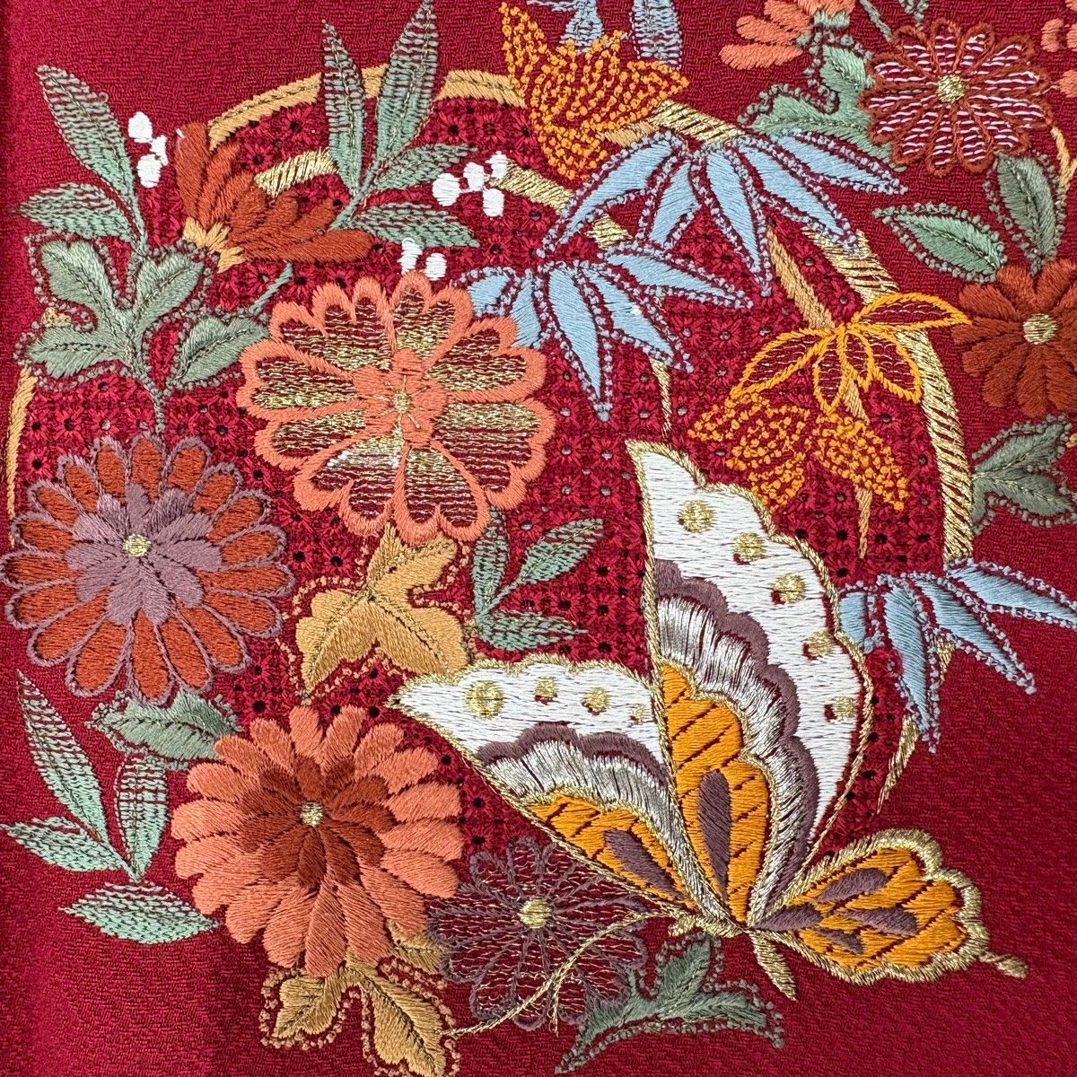 振袖 身丈151cm 裄丈66cm M 袷 花丸文 蝶 金銀糸 刺繍 赤 正絹 秀品