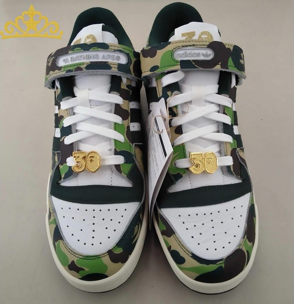 A BATHING APE × ADIDAS FORUM 84 LOW 30TH ANNIVERSARY メンズ スニーカー ア ベイシング エイプ アディダス 19,600円