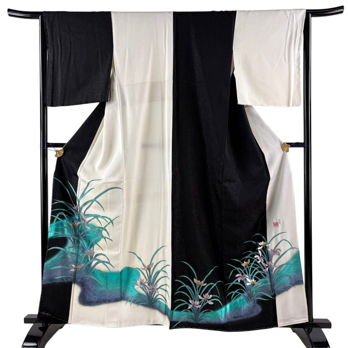 【美品】 付下げ 身丈161.5cm 裄丈64.5cm M 袷 藤林徳扇 落款 草花 金銀彩 銀通し クリーム 正絹 逸品 【中古】