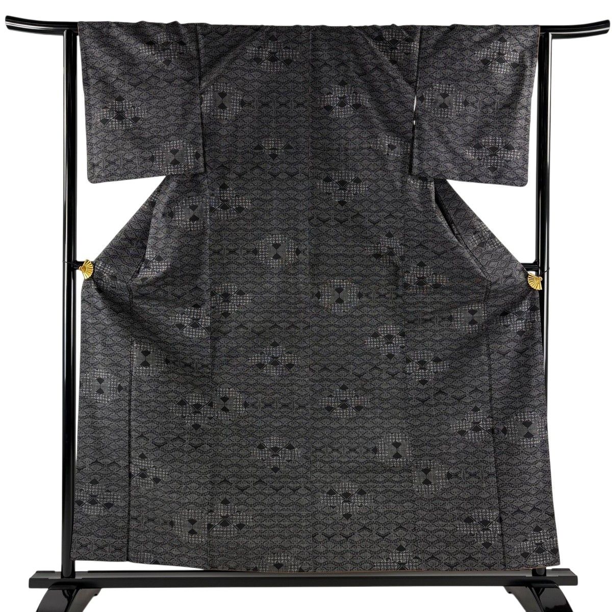 美品】 紬 身丈157.5cm 裄丈64cm M 袷 幾何学模様 黒灰 正絹 優品