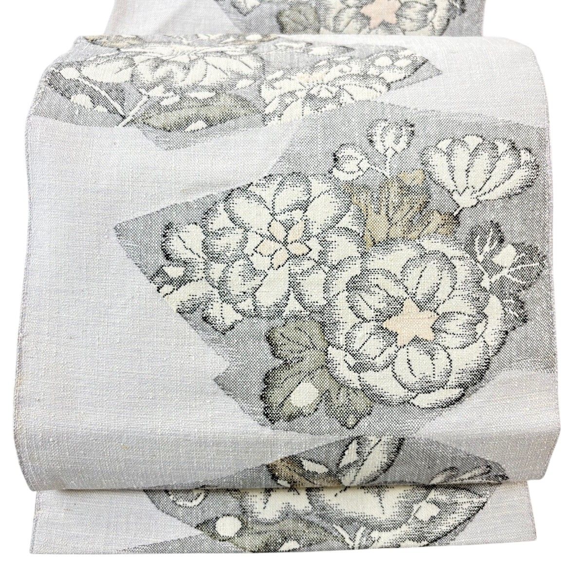 名古屋帯 優品 紬地 八寸名古屋帯 松葉仕立て 菊 椿 灰紫 正絹 【中古