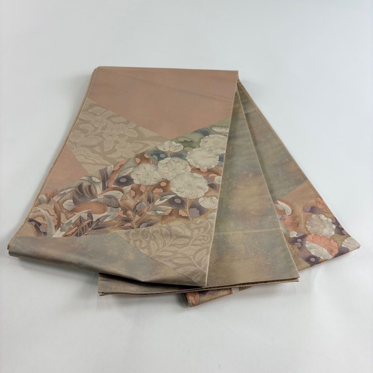 袋帯 秀品 草花 鴛鴦 金糸 箔 ベージュ お太鼓柄 正絹 【中古】 - メルカリ