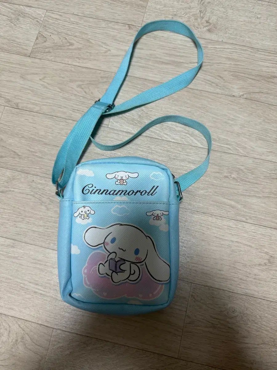 シナモロール クロスバッグ ブルー