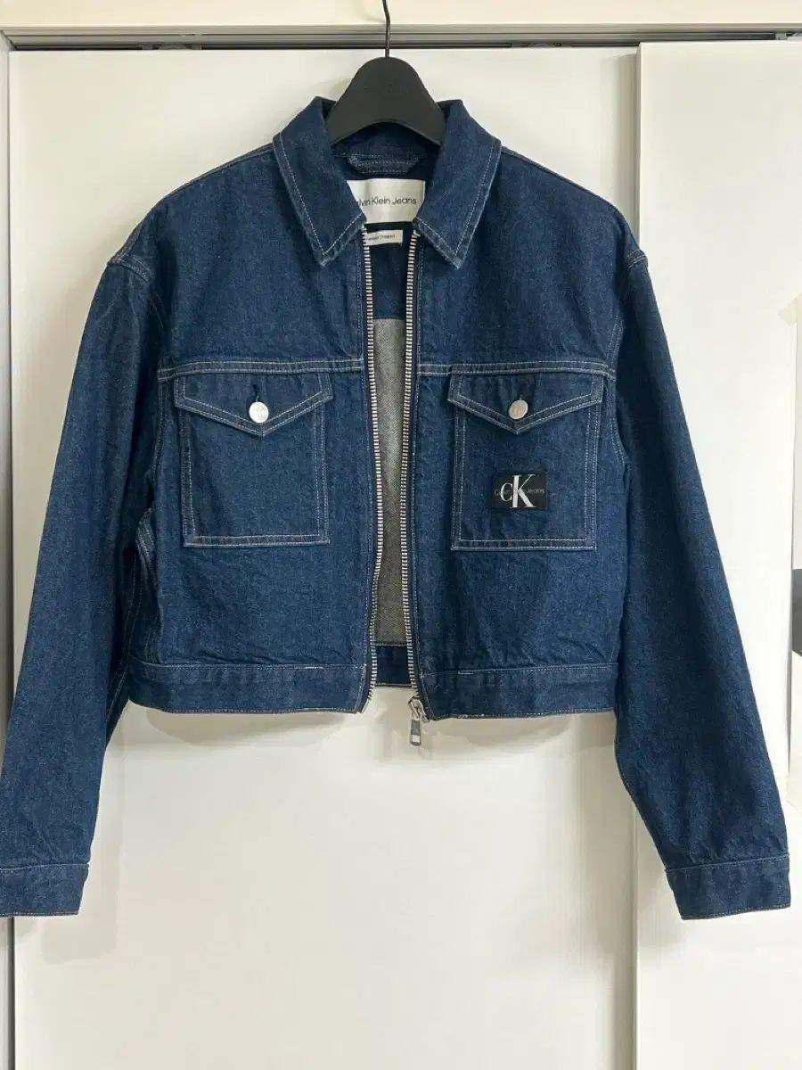 Calvin Klein クロップド デニム ジャケット