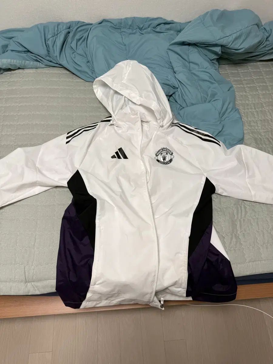 MANCHESTER UNITED FC ウィンドブレーカー 出品 2XL