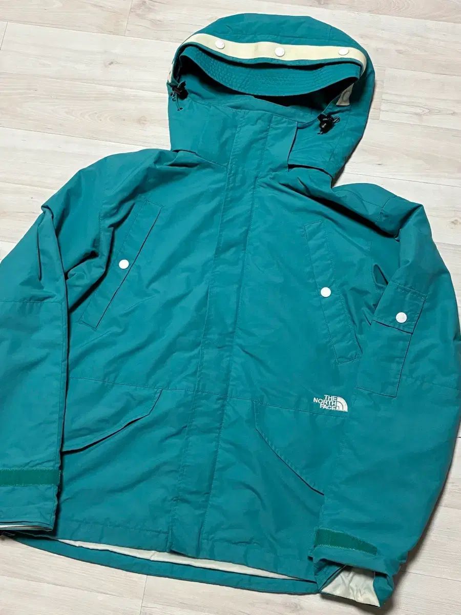 THE NORTH FACE ザノースフェイス ウィンドブレーカー ジャケット