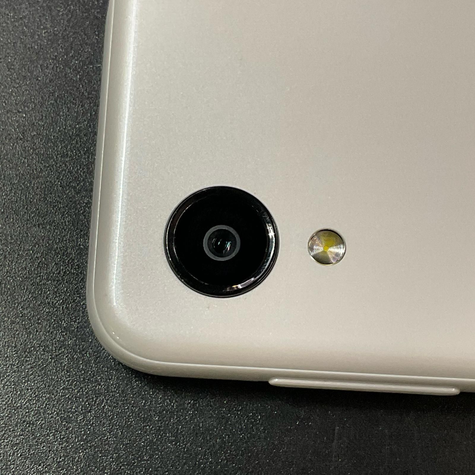 SAMSUNG Galaxy A23 5G 64GB SCG18 ホワイト - メルカリ