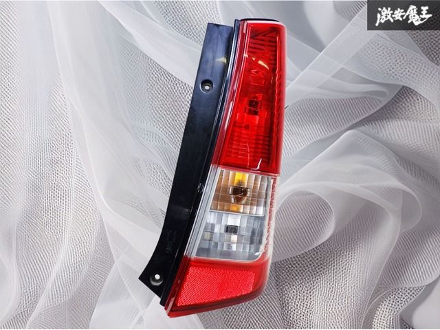 ☆レンズ綺麗☆ SUZUKI スズキ 純正 MH23S ワゴンR テールランプ