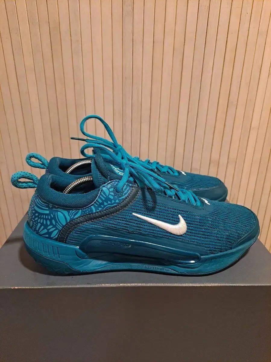 NIKE ナイキ コート エアズーム テニスシューズ 270サイズ 7,825円