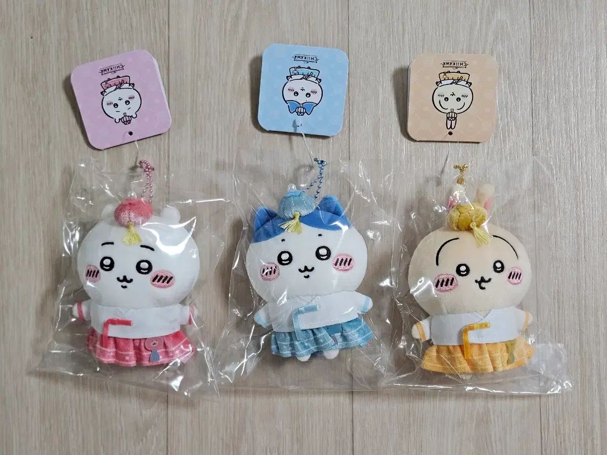 未開封 용산 チマチョゴリ マスコット ぬいぐるみ キーホルダー 3種 まとめ ちいかわ ハチワレ うさぎ