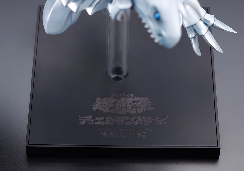 GP001 OSHI WORKS 青眼の白龍 GP001 OSHI WORKS 青眼の白龍