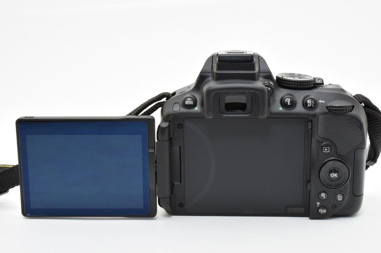 光学極上 Nikon ニコン D5300 / AF-S NIKKOR 18-55mm 3.5-5.6 G II VR