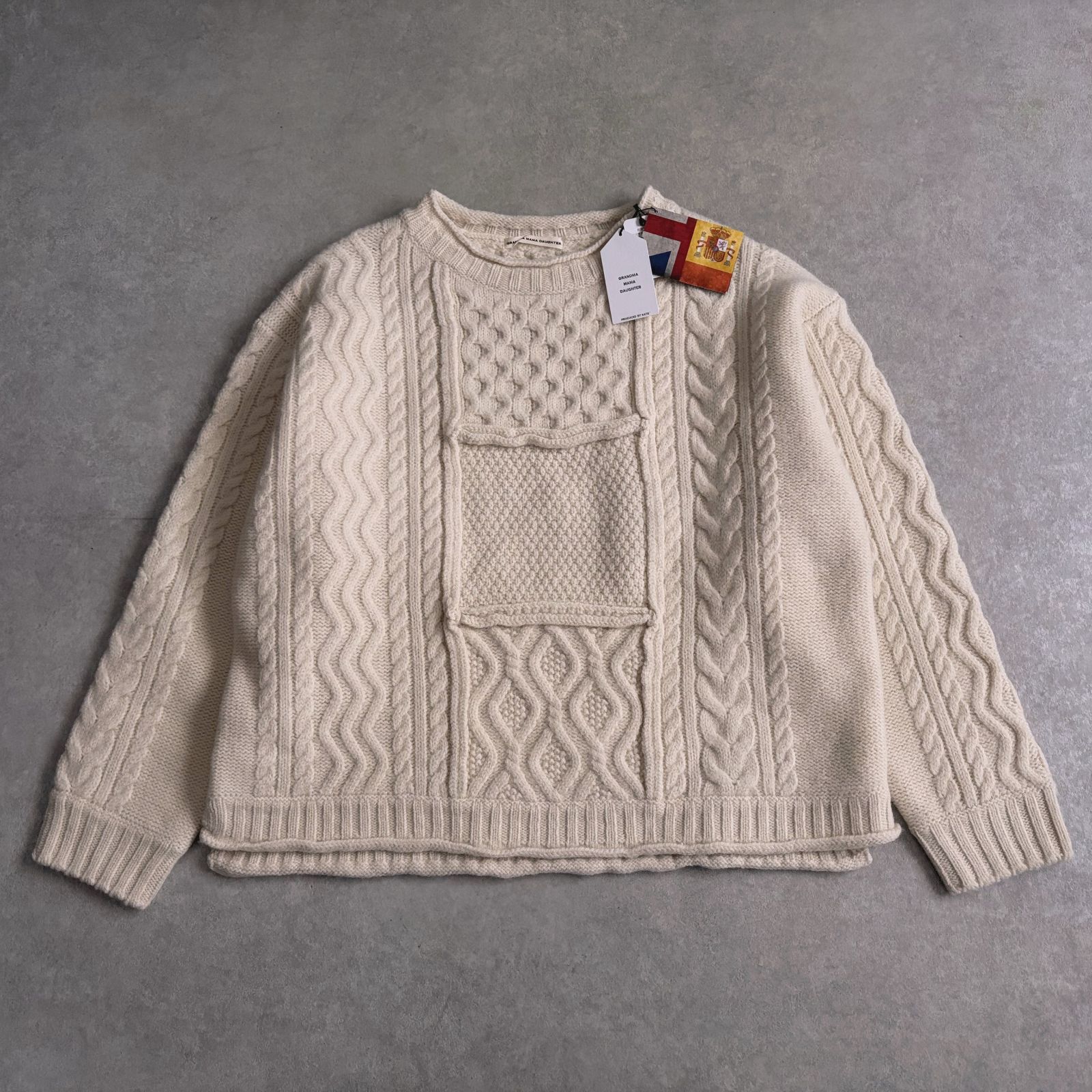 新品 定価4.9万 GRANDMA MAMA DAUGHTER 肉厚ウール ケーブル アラン ニット セーター ホワイト グランマママドーター 12,960円