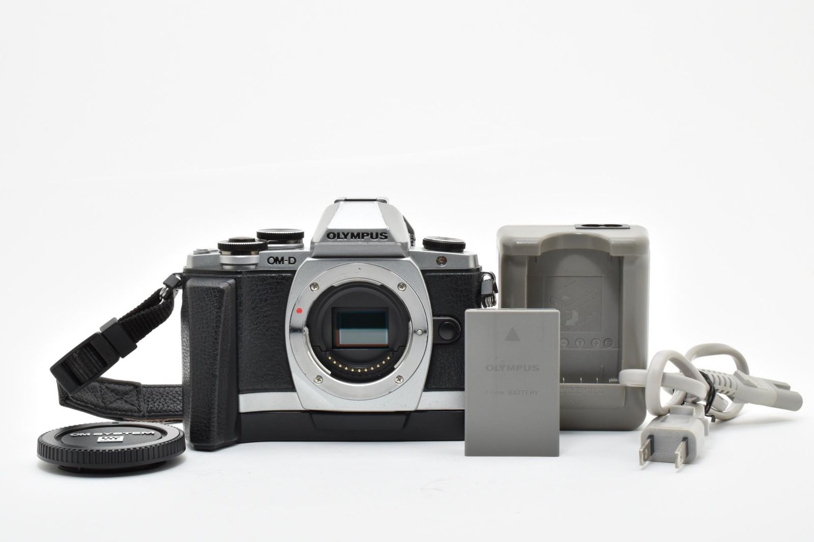 実用品 Olympus オリンパス OM-D E-M10 ボディ シルバー ミラーレス