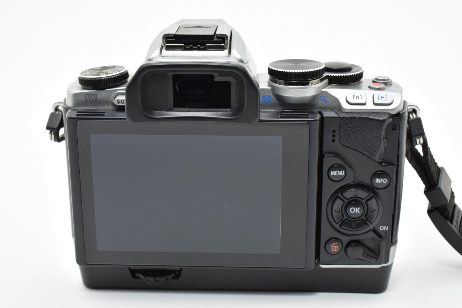 実用品 Olympus オリンパス OM-D E-M10 ボディ シルバー ミラーレス