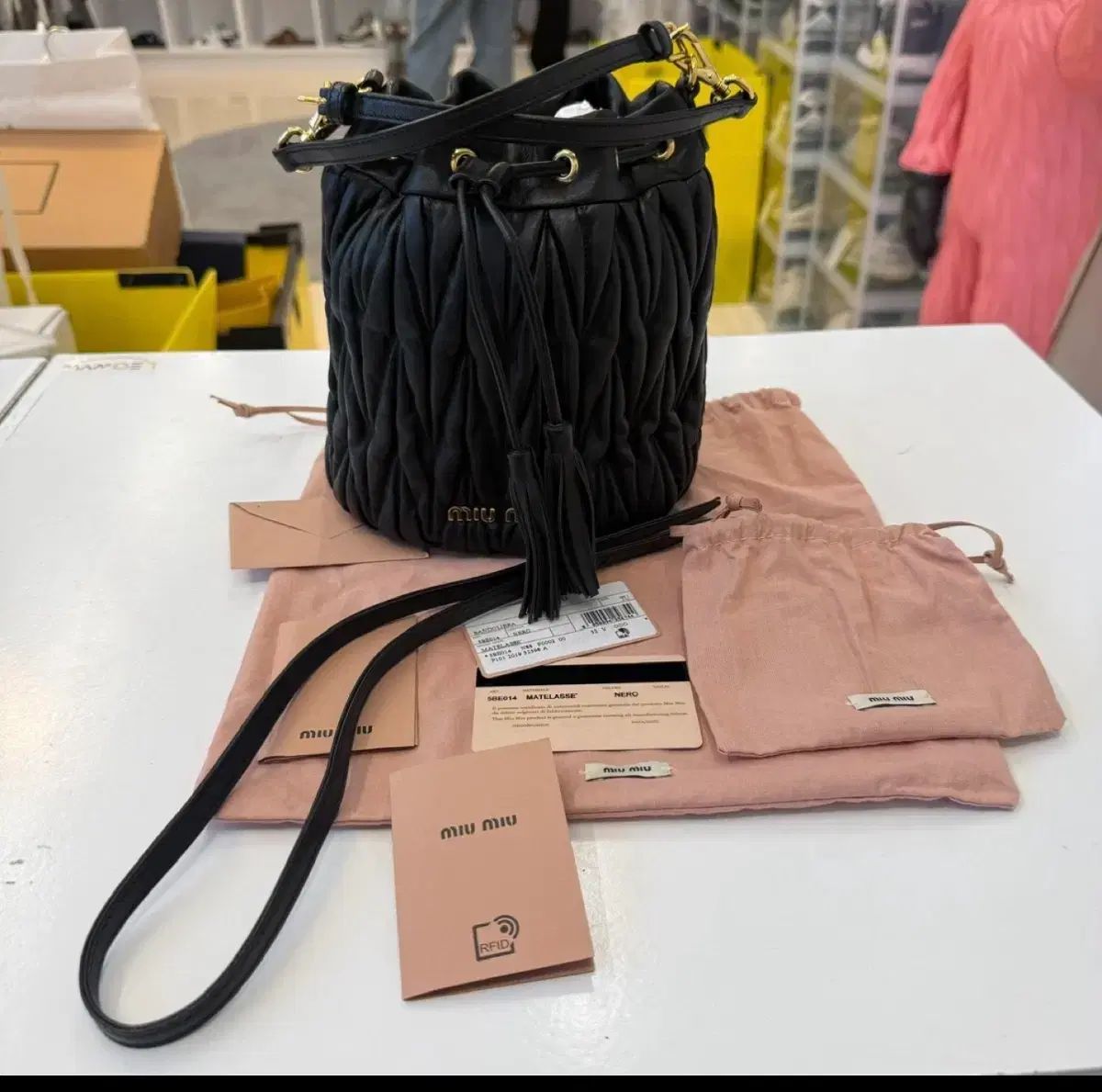 MIU MIU ミュウミュウ マトラッセ バケットバッグ フルセット