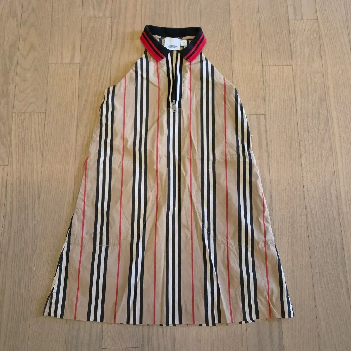 バーバリー BURBERRY KARA(カラ) ホルターネック ONE PIECE ワンピース 8y-128cm