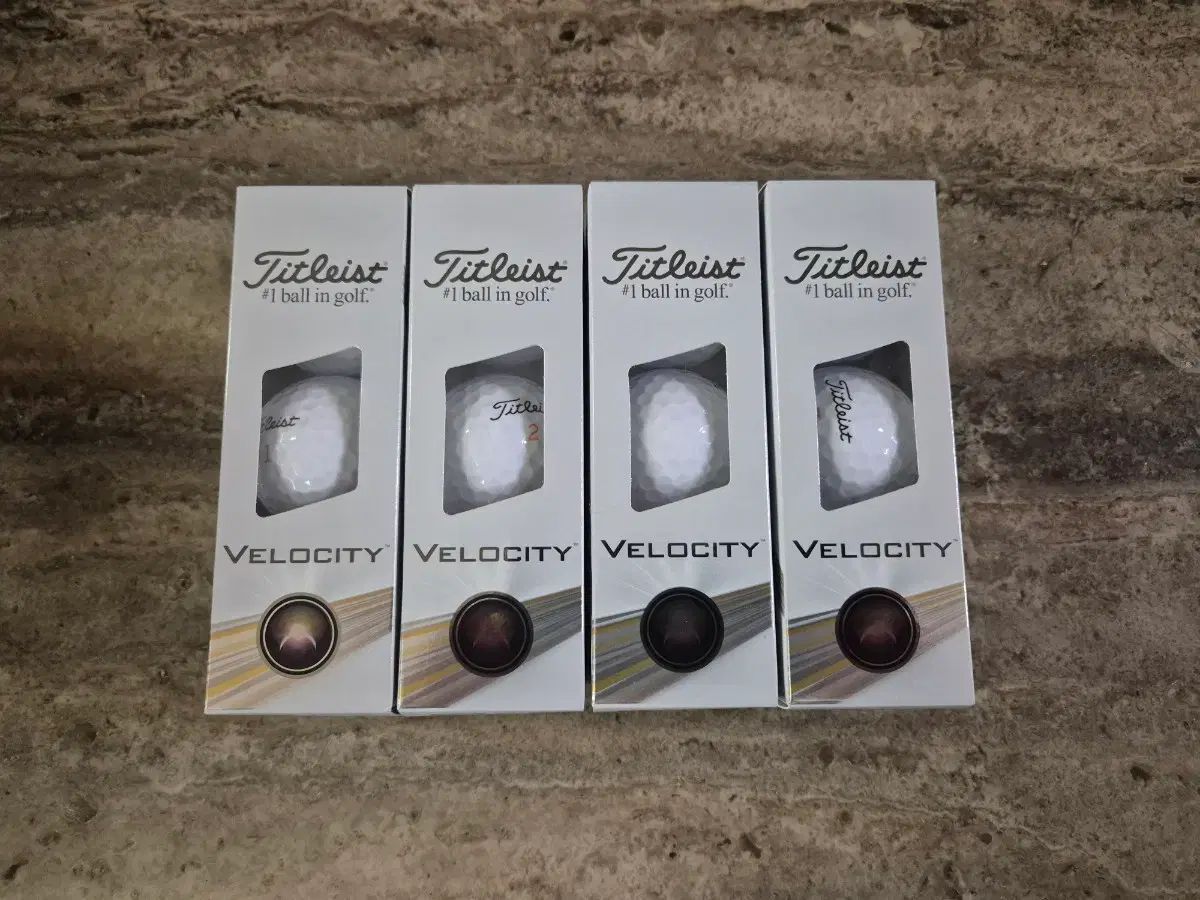 Titleist(タイトリスト) ベロシティ ゴルフボール 3個入り 4ボックス