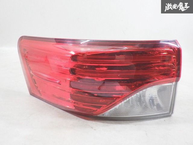 【LED点灯OK】 トヨタ 純正 ZRT272W アベンシス LED テールライト テールランプ 左 左側 助手席側 05-31 Valeo 即納 棚 8,590円