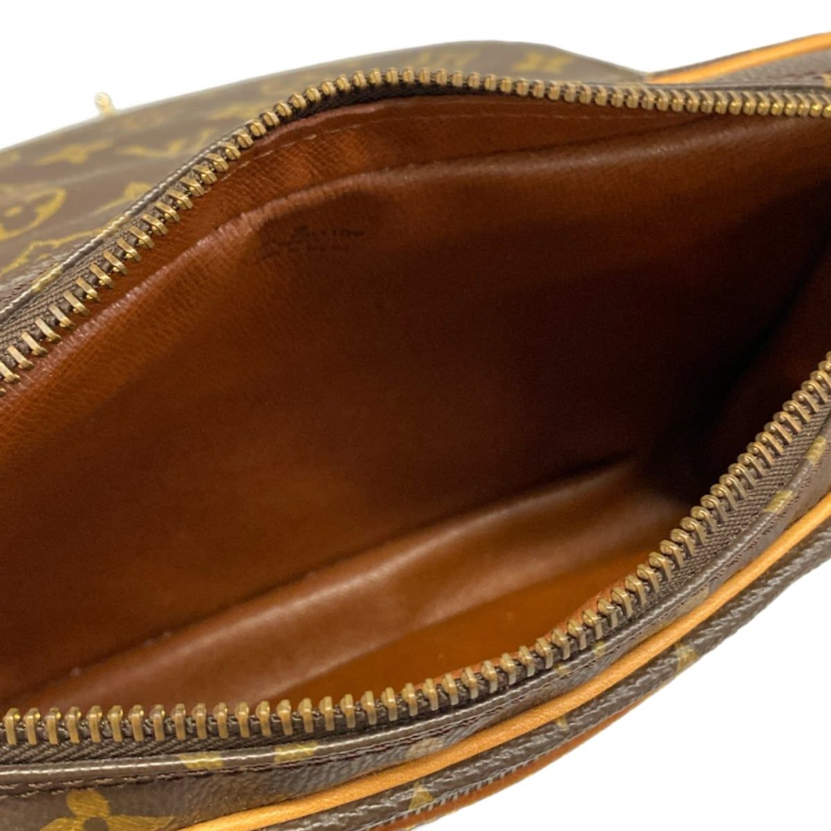 LOUIS VUITTON(ルイヴィトン) ショルダーバッグ モノグラム