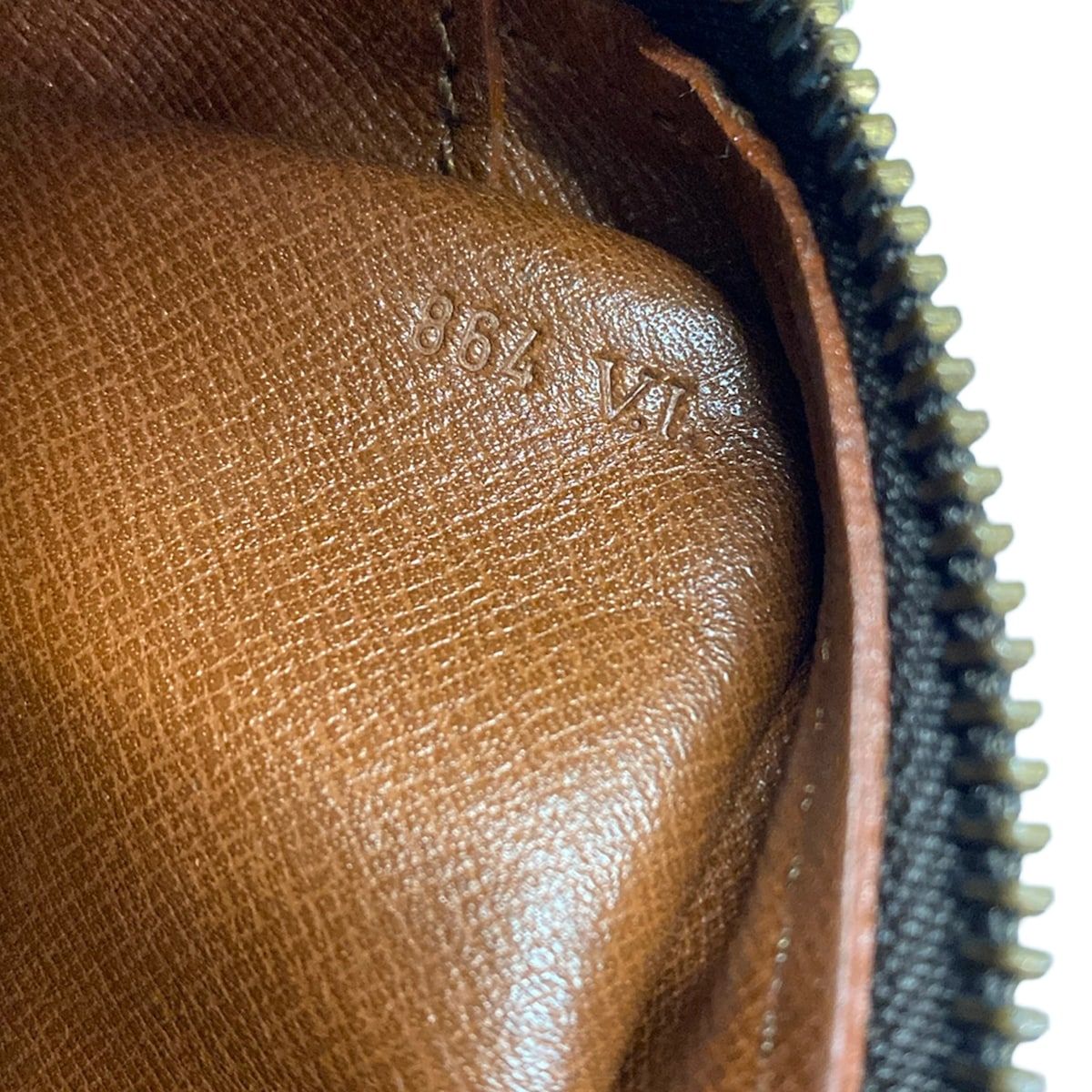 LOUIS VUITTON(ルイヴィトン) ショルダーバッグ モノグラム