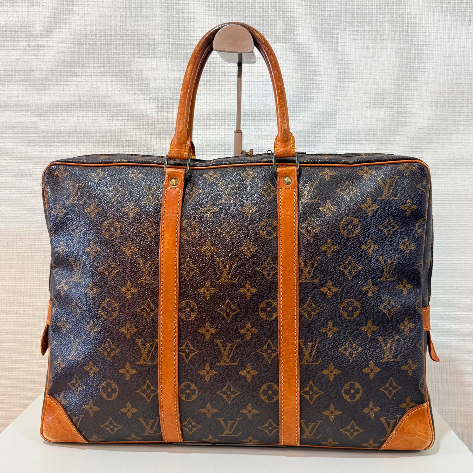LOUIS VUITTON ルイヴィトン モノグラム ポルトドキュマン 美品 - メルカリ