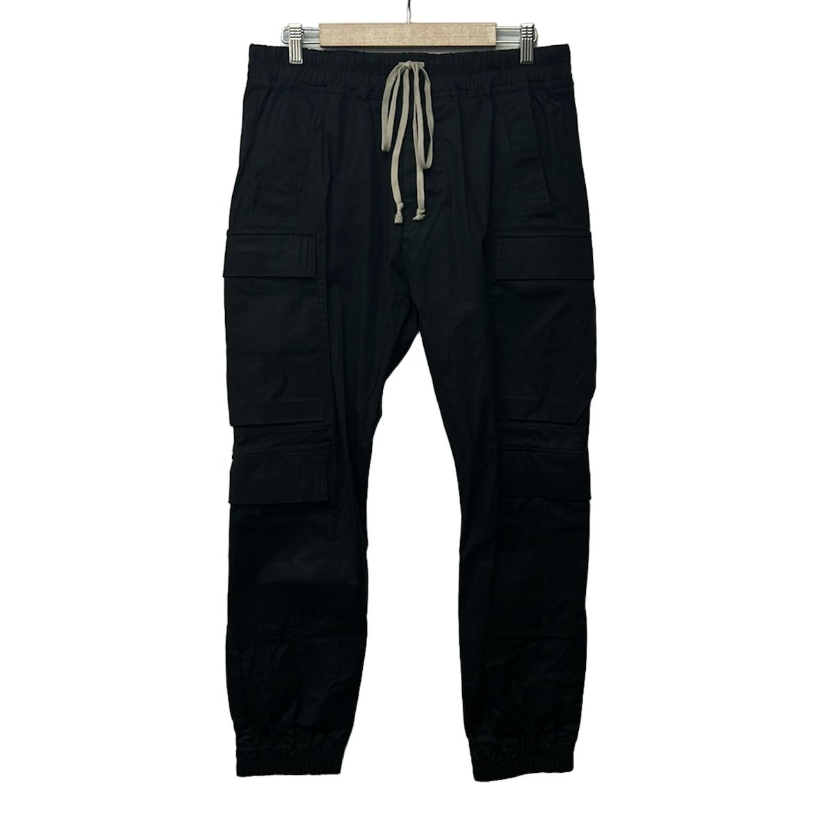 Rick Owens(リックオウエンス) パンツ サイズIT 52 メンズ マストドンメガカーゴパンツ RU01D3337-TE 黒 フルレングス/ウエストゴム/2024SS/LIDO期 リックオウエンス パンツ サイズIT 52 メンズ マストドンメガカーゴ