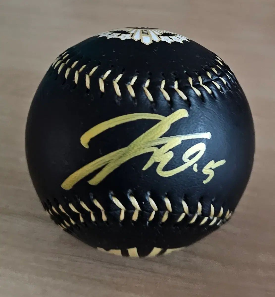 KIAタイガース キム・ドヨン サインボール (24 MVP 記念)