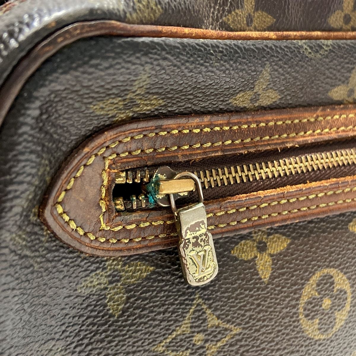 LOUIS VUITTON(ルイヴィトン) セカンドバッグ モノグラム マルリー