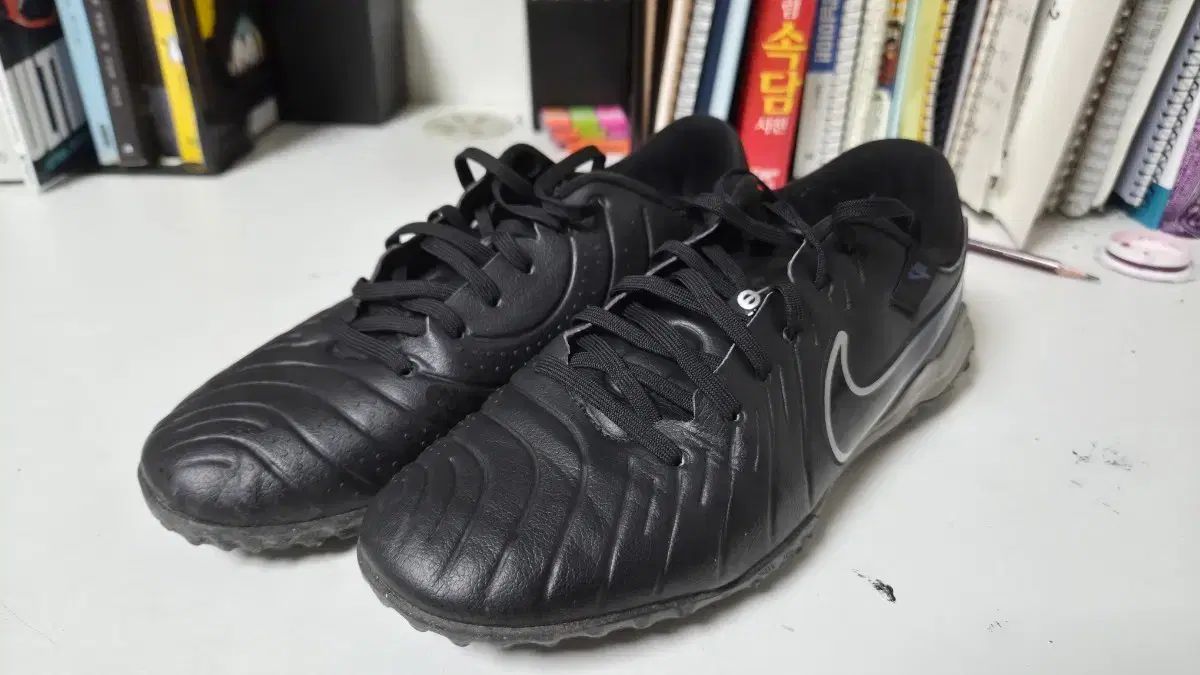 ナイキ ティエンポ サッカーシューズ