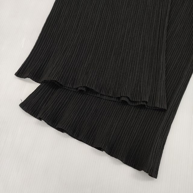 ISSEY MIYAKE IM04FF205 プリーツ パンツ ブラック レディース