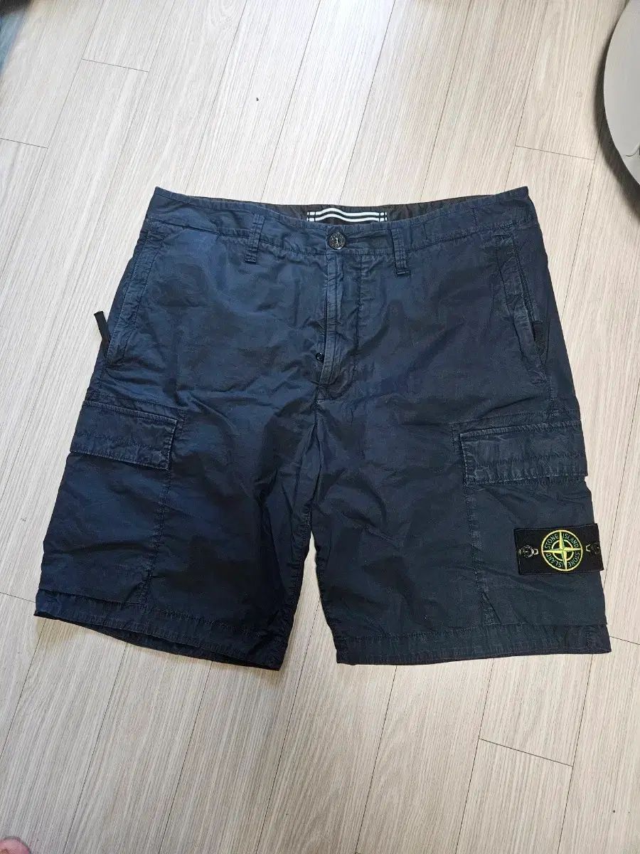 STONE ISLAND ストーンアイランド バミューダ ハーフパンツ 34 36