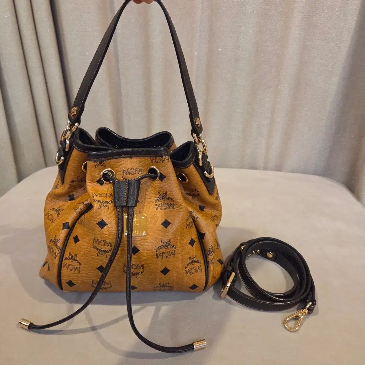 MCM ヴィセトス ヘリテイジ ドローストリング バケット 巾着バッグ