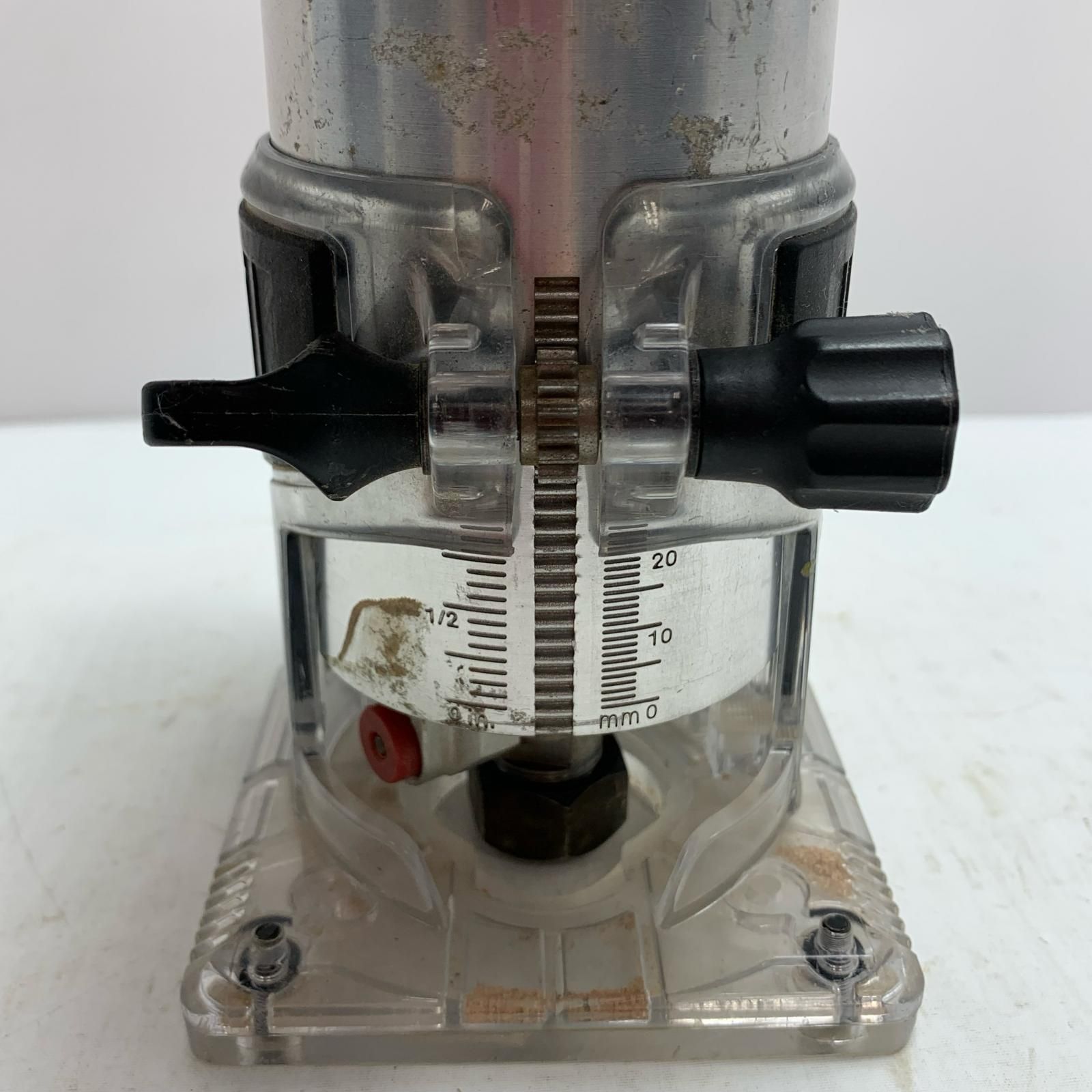 MAKITA マキタ トリマー 本体のみ RT50D - メルカリ
