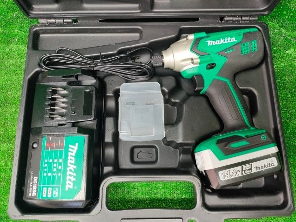 ◎マキタMakita 充電式インパクトドライバー M695DS バッテリ、充電器、ケース付 内部オーバーホール済み 動作確認済み