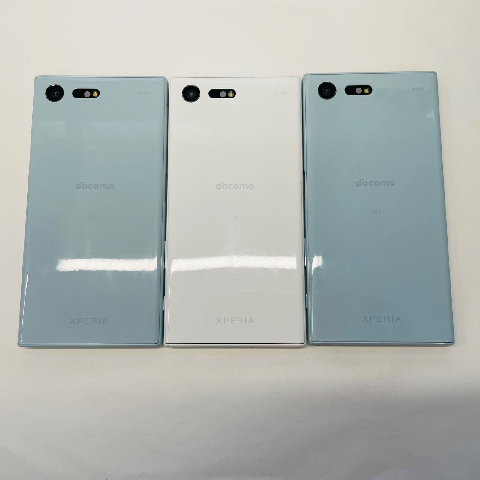 Xperia X Compact SO-02J SIMフリー3台セット 3051 - メルカリ