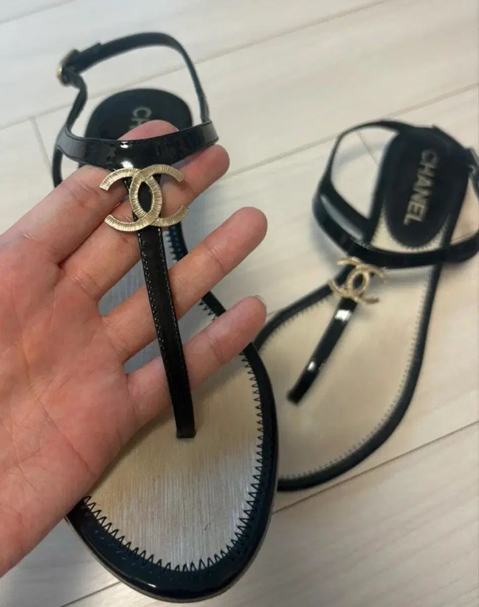 (正規品) CHANEL シャネル サンダル (37 5)