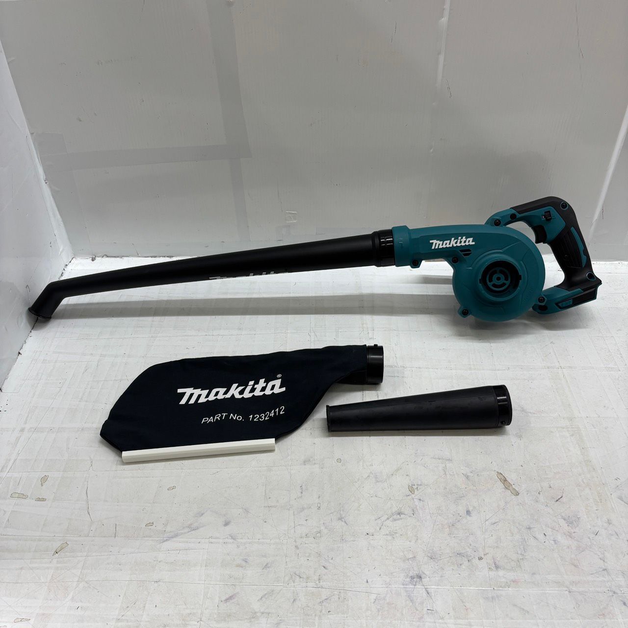 送料無料h14711 makita マキタ 充電式ブロワ 18V UB185D 本体のみ ブロワー ブロアー 工具 電動工具