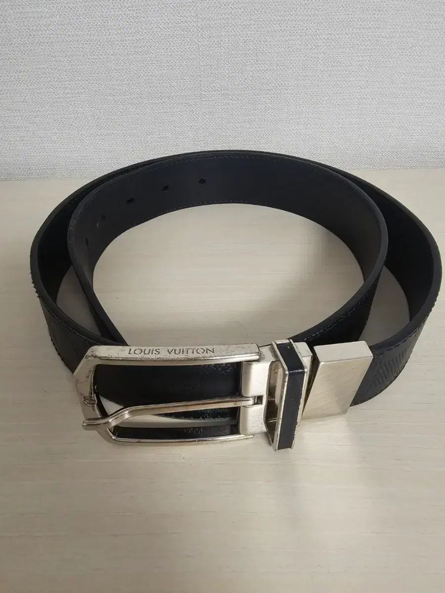 Louis Vuitton ベルト 出品 100 サイズ オススメ
