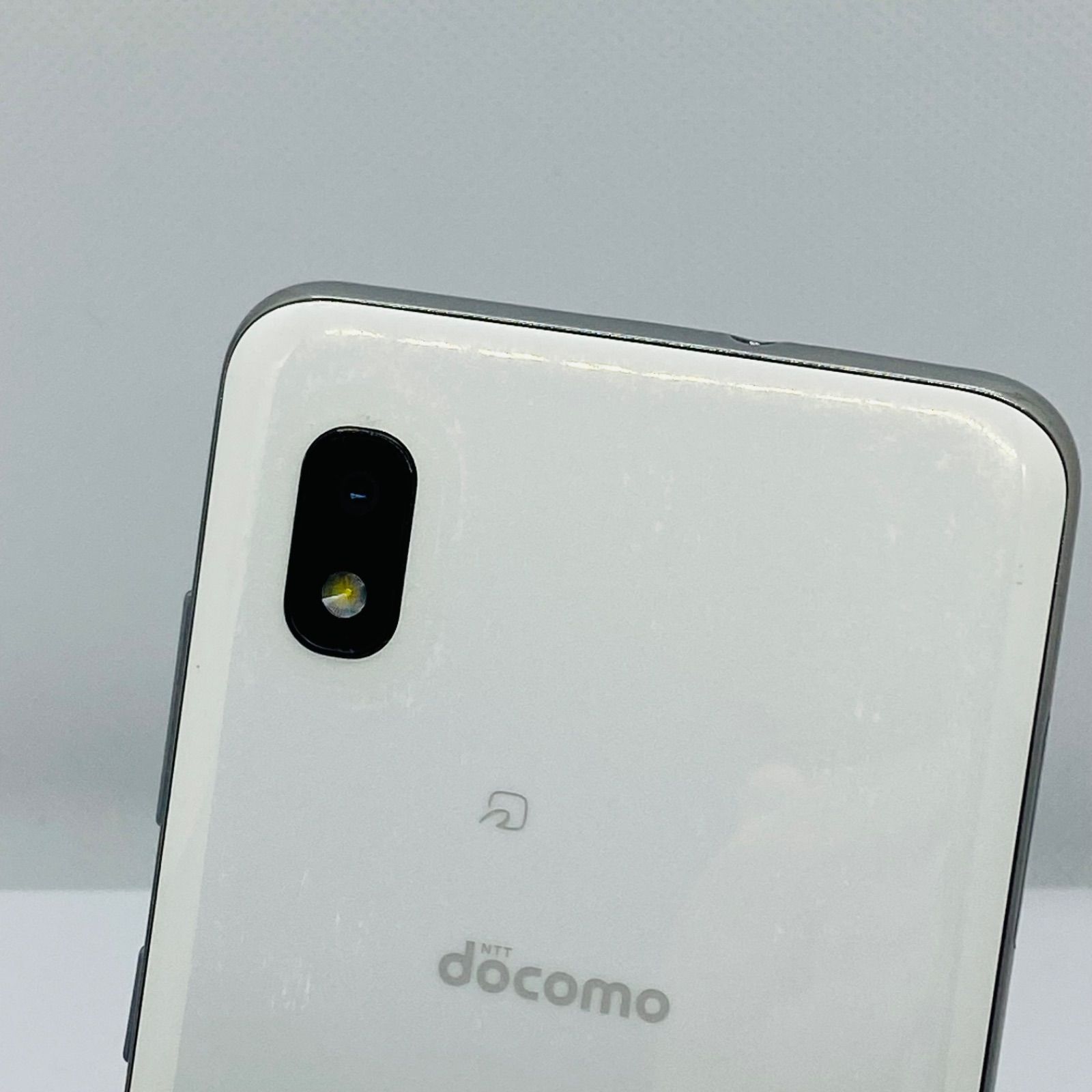 訳あり】Galaxy A21 64GB ホワイト docomo - メルカリ